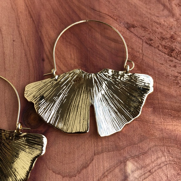 Anthro Ginkgo Leaf Gold Earrings! - Picture 3 of 5
